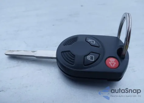 2015 Ford Escape Se z USA, uszkodzony, nr VIN 1FMCU9G9XFUB64802